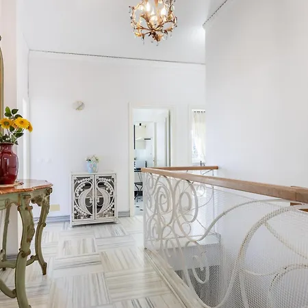 Апартаменты Hostdomus - Oltremare