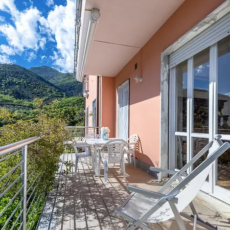 Апартаменты Hostdomus - Oltremare