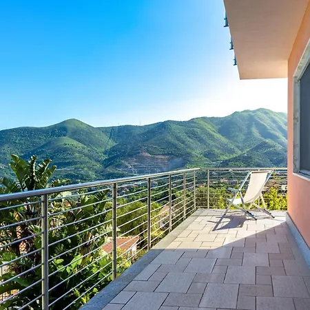 Hostdomus - Oltremare Apartamento *